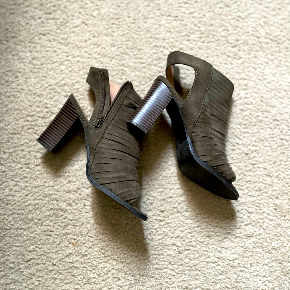 Green high heels - block heel